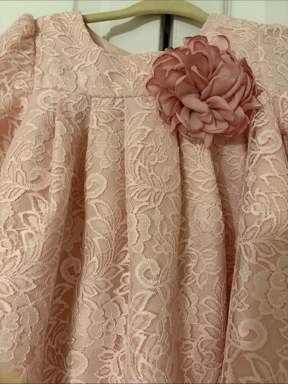 Laura Ashley London Girls Lace Bell Sleeve Dress Delicate Pink 12 Months EUC
